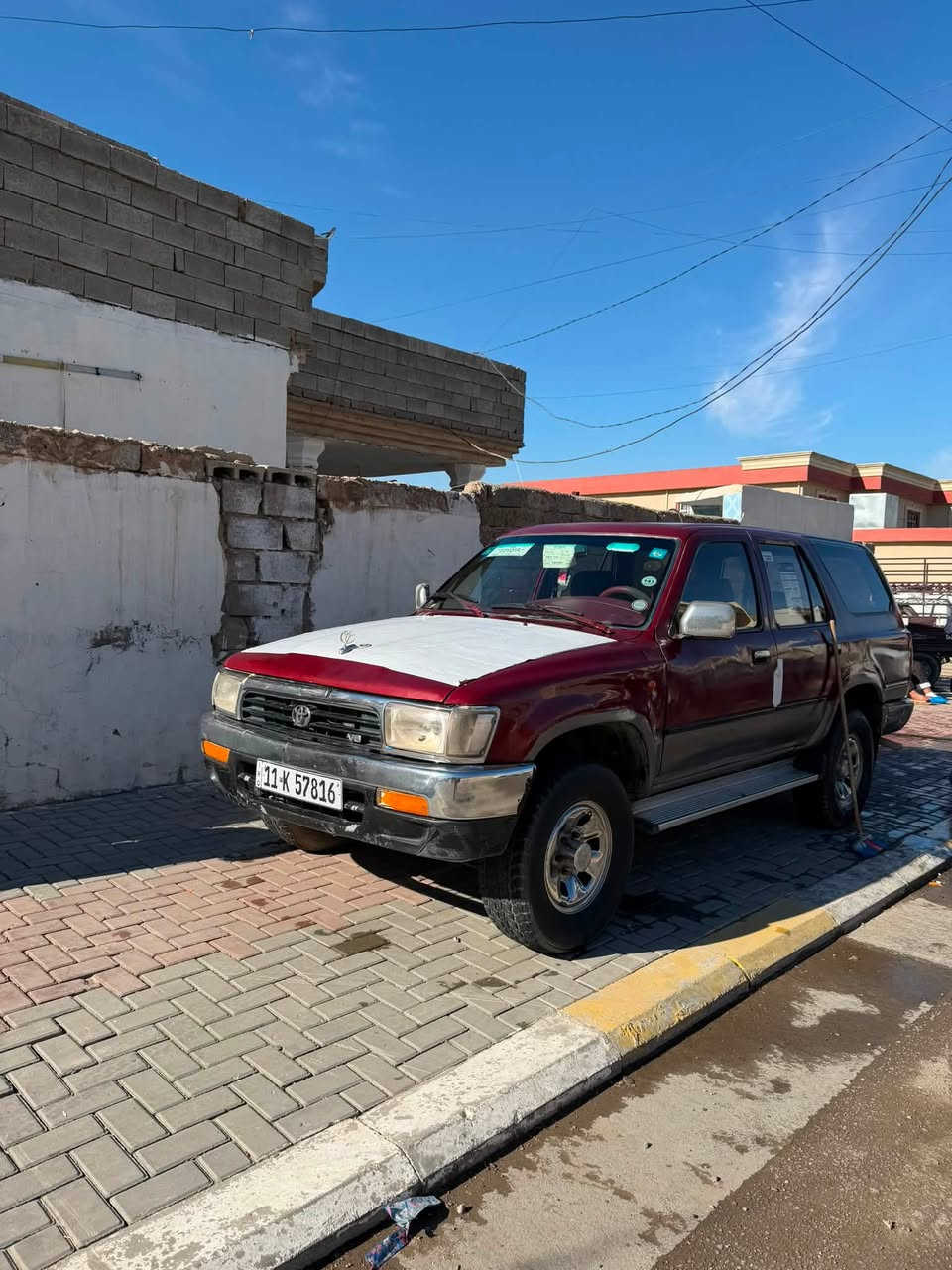 السلام عليكم تيوتا فور رنر موديل 1994 
كير ومحرك ملكه vvt  ٦ سلندر بالشرط تفحص وين ما يعجبك بدون قطرة تبخير ولا تنقيص (بالشرط بالشرط )
 مصبوغه حزام صبغ درجة أولى كهربائيات كلها شغلات اشاير ماسحات لايت عالي ناصي اناره داخليه كلها جديد مشدوده 
مسجل mb3 بلوتوث اواكس شغال بريك مبدل كامل قبل اسبوع تايرات خير من الله 
رقم بغداد دولي شرط التحويل 
بدون خياس نهائياً وتجي وتشوف وتفحص بعينك ووين ميعجبك .
بيع او مراوس حسب القناعة 
السعر30 بي مجال 
الاستفسار***********
