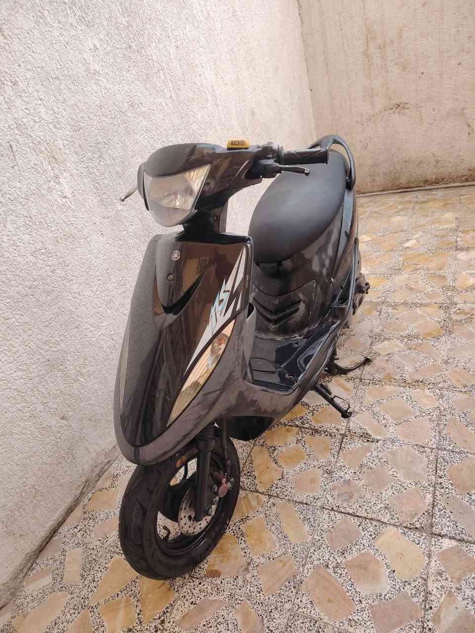 ماكس لبيع وراق ابسمي مكينه مامفتوحه شغالة سلف وهندر كهرباياته كله شغاله دراجه ختم واحد كله بلاد رايده 850 وأبيه مجال *********** مراسله واتساب
