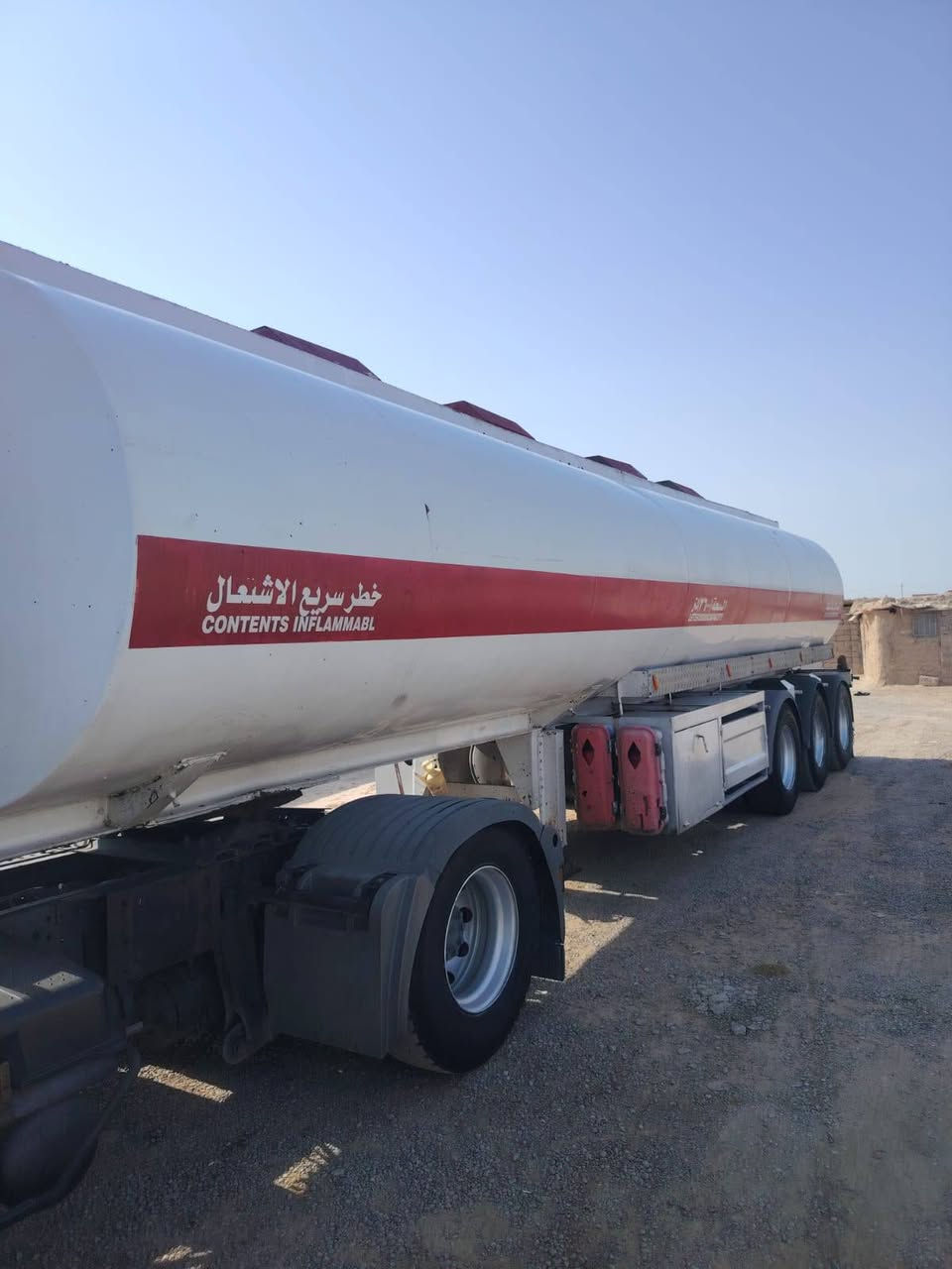 كسور البيع موديل الفين 4 طوناج جيبيس تصريح أمني بويلر رغم ربيل سنويه جديده تخم تاير جاهزه جوه الشغل السعر 3وبيها مجال شي بصيط الرغم *********** تصل
