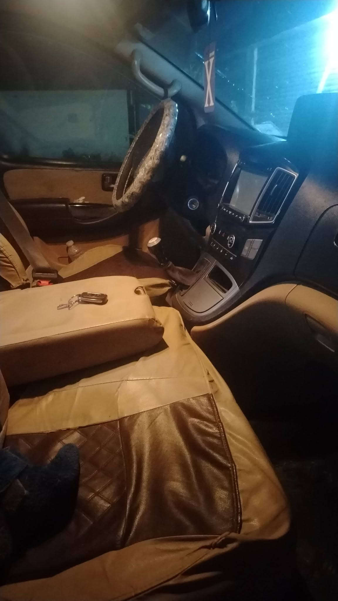 السلام عليكم
ستاركس ٢٠١٨ للبيع مكفوله بيهه بارد الجاملغ مكينه كير اكسل كفاله منضومه تبريد جديده تخم تاير مكفوله من الصبغ السعر ١٨٧ وبيهه مجال قليل
مكان السياره حله محاويل للاستفسار الاتصال على
***********
