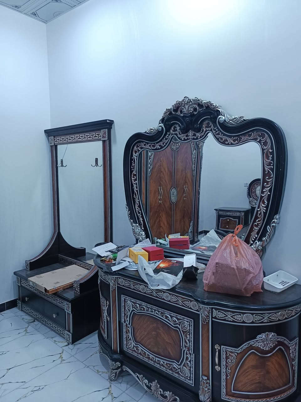 السلام عليكم ورحمه الله اخوان مرخصت المدير المحترم غرفه النوم ماليزي ملكي خير من الله نضيفه جاهزه جيب اوشد السعر 800اوبيهة مجال الشراي ***********
العنوان بغداد رئاسه العبيدي كاع ابو علي الدراجي
السلام عليكم ورحمه الله اخوان مرخصت المدير المحترم غرفه النوم ماليزي ملكي خير من الله نضيفه جاهزه جيب اوشد السعر 800اوبيهة مجال الشراي ***********
