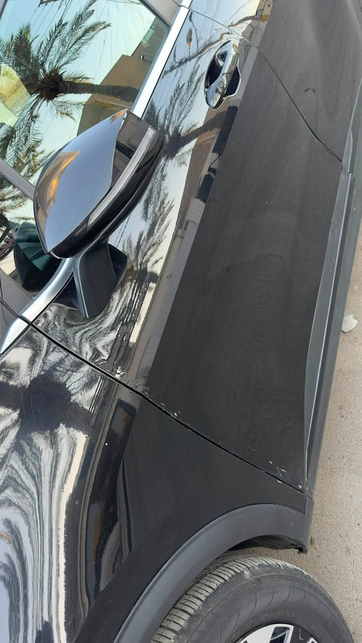 السلام عليكم 
سبورتج  وارد امريكي ٢٠٢٣
4X
بانوراما 
رادار جانبي 
تدفئة كشنات و ستيرن
مناخ منفصل
ماشيه ٤٤ وقابل للزياده
السياره جديده كلش ماشية ١٠ الاف بالعراق فقط
صور الحادث واضح بالصور وسونار هم 
السعر ١٧٥ وبيهه مجال 
ممتواجد عالفيس
للاستفسار ***********
