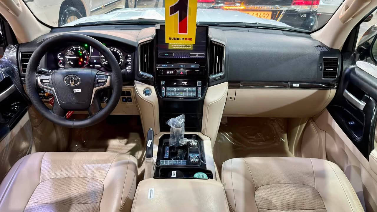 ‏Land cruiser GXR  2021     V6  64,000km‏
‏Grand turing
ظمان شريكة جيهان
لاندكروزر 2021  GXR
‏‎ملاحظە : الاخوان رجائن بس بیع نقد بدون مراوس📌
أخت زيرو بل كارتون 📦📦

‏‎💎 بسمتين  +سماعة بيلادي +فرشات بيلادي مجوود 

‏‎💎 مكفولة كفالة عامة من الدعامية إلى الدعامية
‏‎ 💎 بدون صبخ .بدون بارد  ،بدون رصعات ،
‏‎دعاميات هم بدون صبغ ،رمل مابيها  ،لحية بدون صبغ ..بقية كلها بشرط
💎كتاب تضليل ✅

‏‎🧬فول فول مواصفات
‏‎شاشة كبير لمس كاميرا حاسة رادارات
‏
‏‎كشن جلد كشن كاراباي شحن موبایل  8 اريباك تبريد مركزية
‏‎بصمة تشغيل عن بعد باب جاك سلاجة ليد زينون 
‏‎تحكمات ستيرن دبل فوليوم فورويل هوك
‏‎سيارة بها 2 بصمة من شركة جديد جدأ 
‏‎سيـارة عل نظافتها احسبها صفر زيرو

💎 تخم تاير دنلوب الاصلي

‏‎ 💎محرك كير بشرط مامفتوح
‏‎سيارة حيل نظيفة كلشي عل بلاد لوك

‏‎باسمي السنوية بشرط تحويل
‏‎سيارة مابيـها دينار مصرف كامل من كل نواحي

‏‎♻️نفسي يوم /تحويل و وكالة حاظر رقم دهوك
‏‎📍مكانك /داخل الموصل

‏‎💵 سعر 520 بيها مجال بسيط
‏‎☎️موبايل/ ***********
