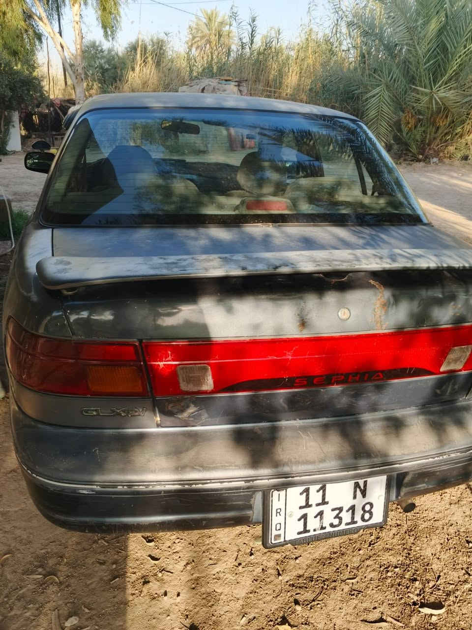 سياره للبيع حلوه على وضع الشركه ما بيهه قطره صبغ كير مكينه مكفولات تدفئه تبريد شغالات السياره حلوه اكثر من الصوره للبيع سعر38وبيهه مجال بسيط مكاني بغداد اللطيفيه اتصال ***********
