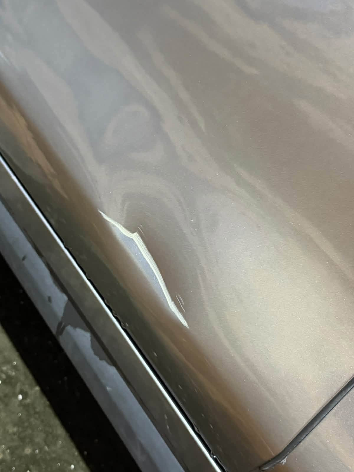 Byd destroer 2025 
للبيع فول مواصفات مكفوله كفاله عامه وياها السونر ماعدى ضربه بالباب كد اصبع موضوحه بالصور السياره كلش نضيفه وجاهزه رقم بغدا. تحويل ثاني يوم 

*********** التفاصيل كلها بالصور

السعر 20.500. وبيها مجال
