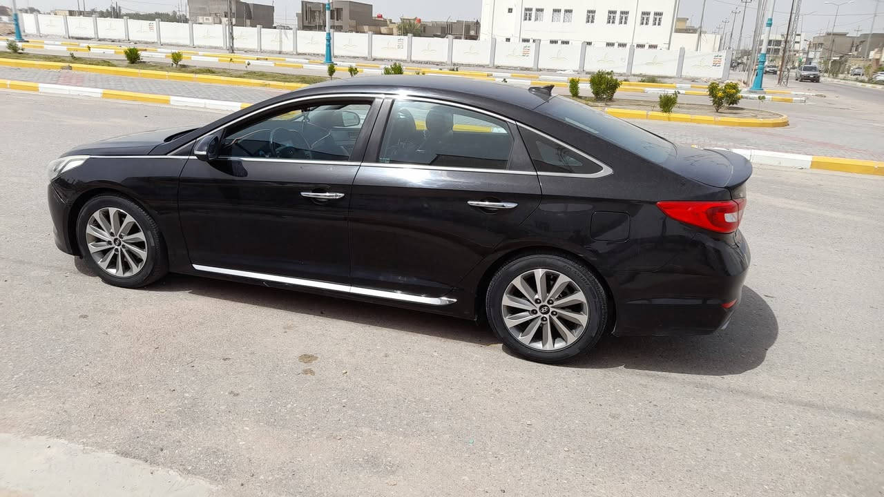 سوناتا ٢٠١٦ سبورت فول مواصفات وارد امريكي ضربه بنيد وبدون عابر فقط والباقي مكفول السعر ١١٠ مكانهه السماوه الرقم ***********
