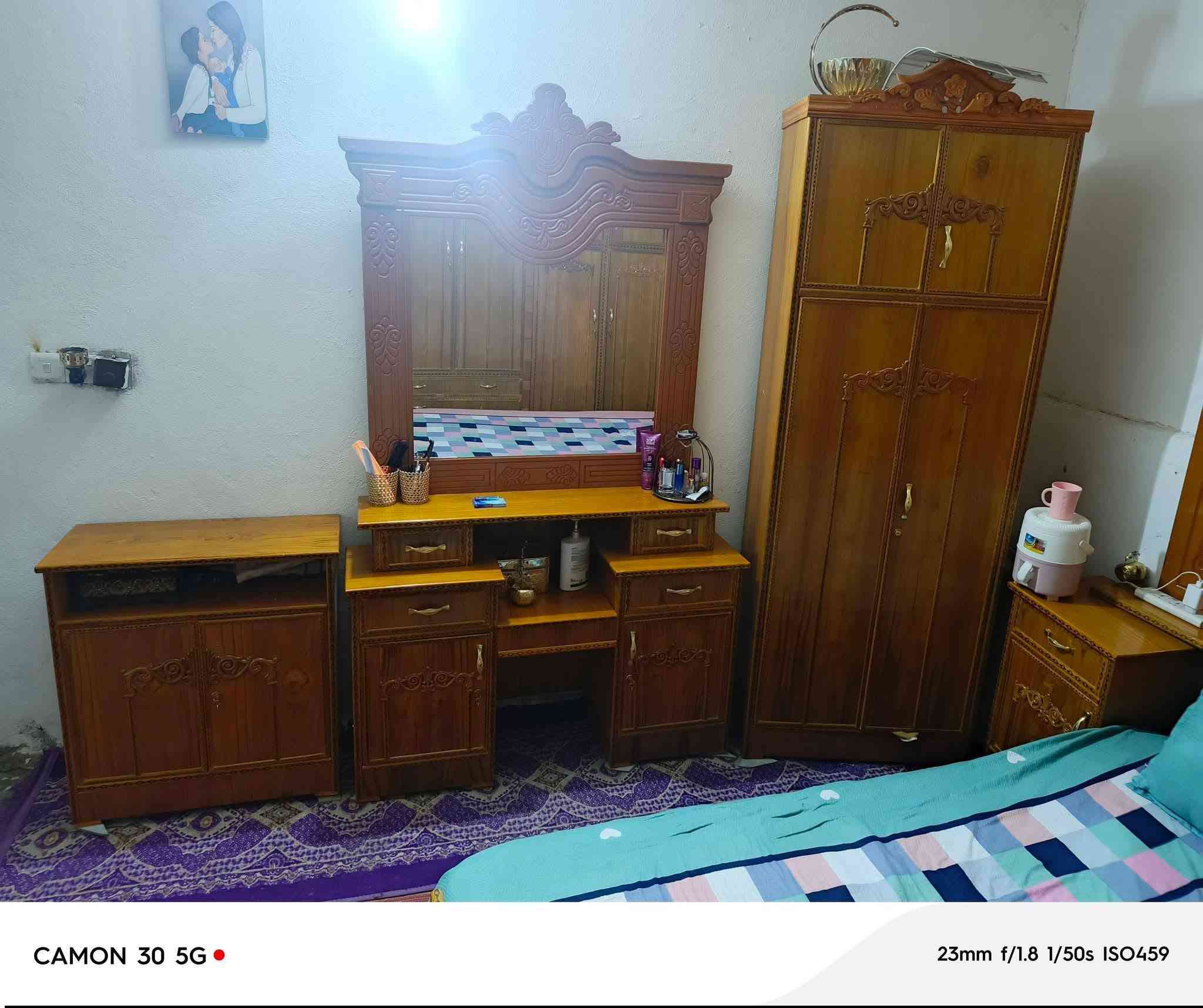 سلام عليكم غرفه جديده للبيع سعر مليون و100وبيها مجال مكاني البياع تقاطع درويش المعالف  ***********
