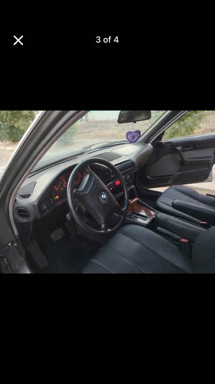 لوك پاكه تي 

Bmw1991525
ئارمي پلاستيكي سليماني به شه رتي ئارم ئه وه ليات موس و براوه 
ته بريد سارد و گه رم 
كوشن جلد 
پيش پان 
ده عمو ليدراري نيه سه ياره كه زور جوانه 
نوقساني نيه 
بو زانياري زياتر چات بنيره 
53گه لا
***********
گۆرینەوەو قیست قەرزم نیە السليمانية, العراق

نص مكتوب في الصور:
- 4 of 4
- 1 of 4
- 3 of 4
- 2 of 4