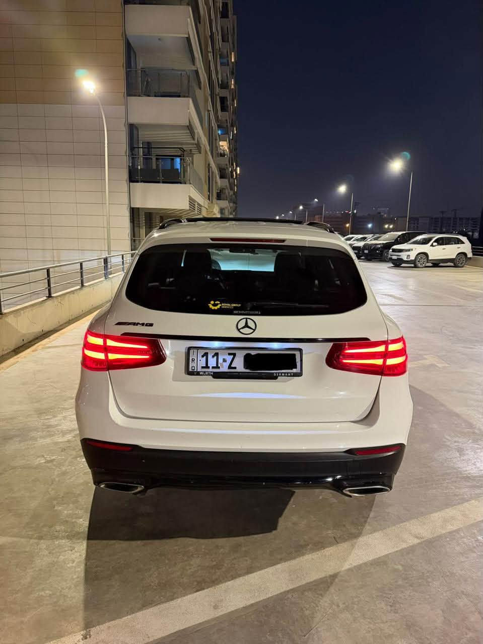 بسعر جدا مناسب 198 ورقه مال بيع
مرسيدس Glc 300 مديل 2019 
فول مواصفات AMG بانوراما 4 بصمات 
جنطه كهرباء مفوله كراسي مومري 
حادثها فقط طخه قطّعه وحده 
بدون ايرباك كله سليم 
 (( تو ويل )) المرغوبه ماشيه 62 الف 
السياره كلش جديده صفر مسج نظيفهه 
عنواني المنصور رقمها بغداد باسمي
***********
