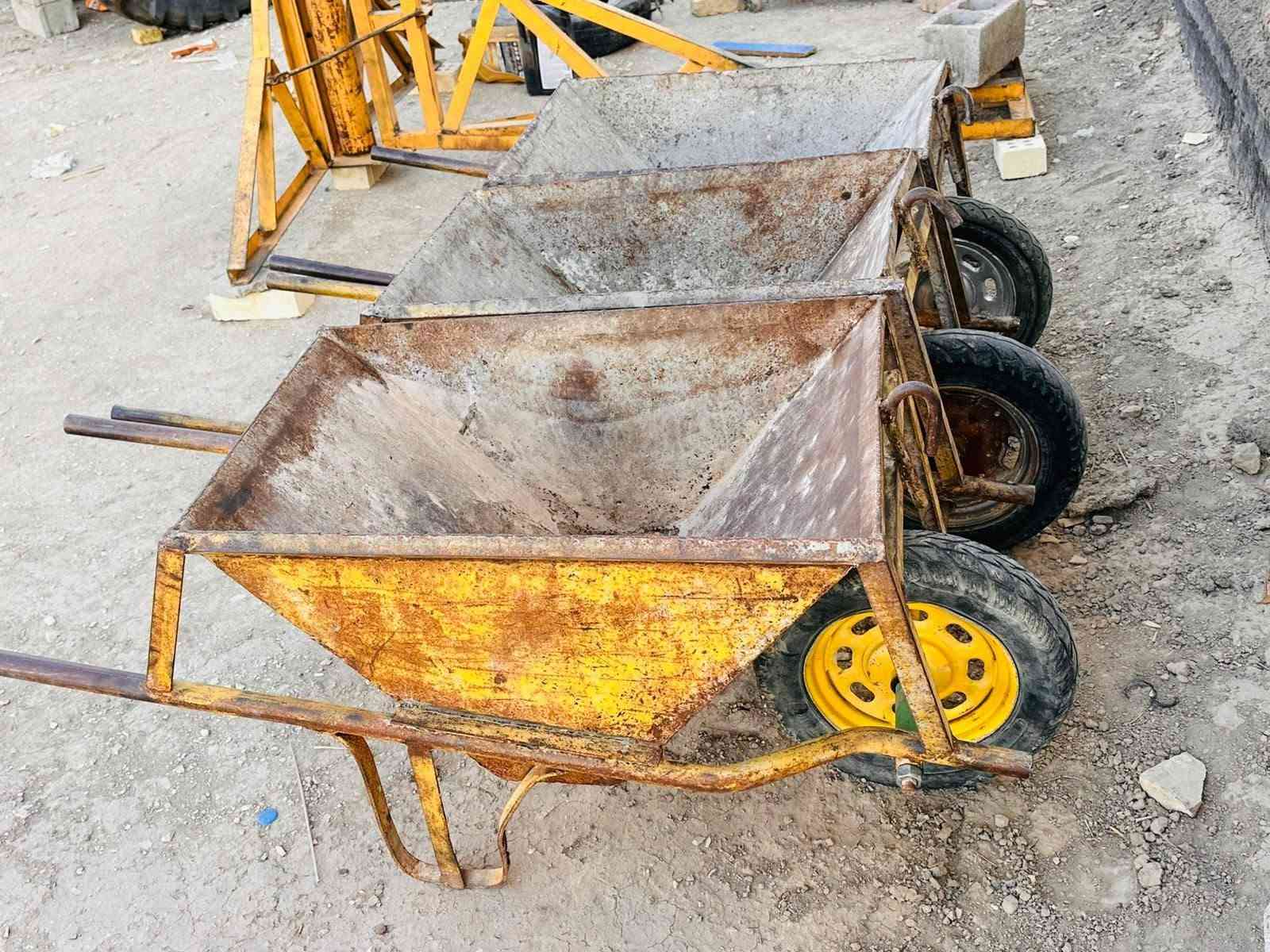 سلام عليكم ً
ونج نجفي شغل رعد الحساني مستعمل للبيع
حديد ثقيل
جاهز للعمل
ماطور 13 حصان
3عرباين مستخدمات 
مكان الديوانية الحمزه الشرقي
للاتصال *********** واتساب🤳
*********** واتساب🤳
