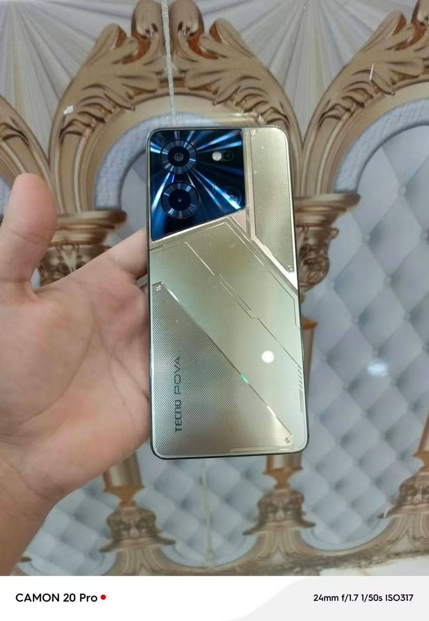 السلام عليكم
 

Tecno POVA 5 تيكنو بوفا 

الذاكرة 256

الرام 8+8

البطارية 6000 ملي امبير

الشحن 45 واط

الشاشة 120 هرتز إضائة عالية جدا حجم 6.78

المعالج Mediateck helio g99 قوي للالعاب

كامرتين الرئيسية 50 ميكابكسل

الصوت ستيريو عالي محيطي قوي 

بصمة اصبع مدمجة  بدكمة التشغيل

اللون ذهبي والنظافة حلوة مثل ما تشوف

الملحقات : شاحن 45 واط الاصلي مالته والكيبل ايضا والكفر والكارتونة

موبايل قوي بالالعاب ميحمه كلش حلو وسريع

استخدام شخصي 

شوية اكو كسر بالشاشة  بس ما مأثر ابد على اللمس وانت تجي وتفحصه كل خلل مابيه

عارض الجهاز ب130 الف وبي مجال ان شاء الله
.
.
بغداد مدينة الصدر 
***********

نص مكتوب في الصور:
- CAMON 20 Pro •
- 24mm f/1.7 1/50s ISO391
- CAMON 20 Pro • 24mm f/1.7 1/50s ISO317
- 24mm f/1.7 1/50s ISO475
- CAMON 20 Pro
- 24mm f/1.7 1/50s ISO492
- 24mm f/1.7 1/50s ISO476