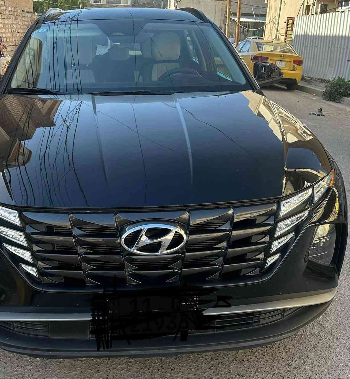 هونداي توكسان للبيع وارد امريكي محرك ٢٥٠٠ كامل مواصفات عدا البانراما والصندوق كهربائي سعر البيع ١٨٠ وبيها مجال الاتصال ***********
