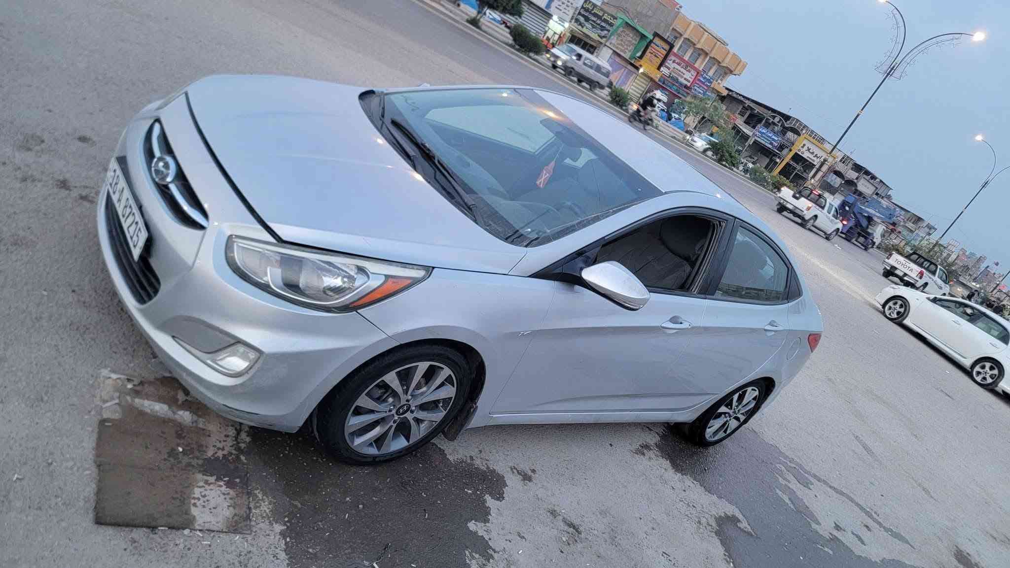 اكسنت وارد امريكي 2016 بيها صبغ 3قطع جاملغات خلفيه وقبق جنطه بدون حادث قوي رقم بابل سنويه جديده محرك 1600 كير محرك تبريد تخم تاير جديد سعر85 مكان نجف *********** او ***********
