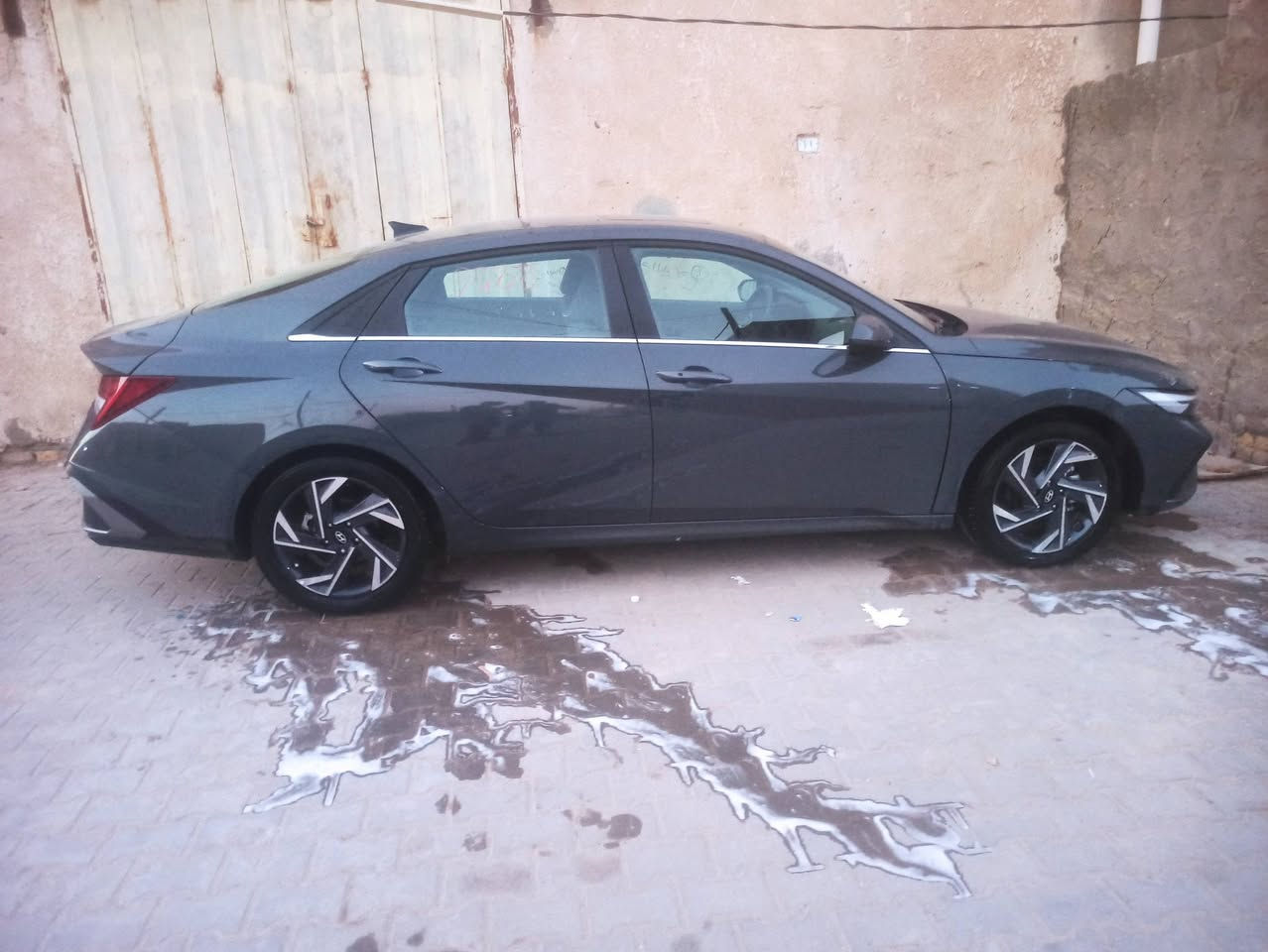 را موديل 24 بس دعاميه. بيها 
ماشيه 30 وراد امريكي .سعر 140وبيها مجال 
*********** شهداء مثنى
