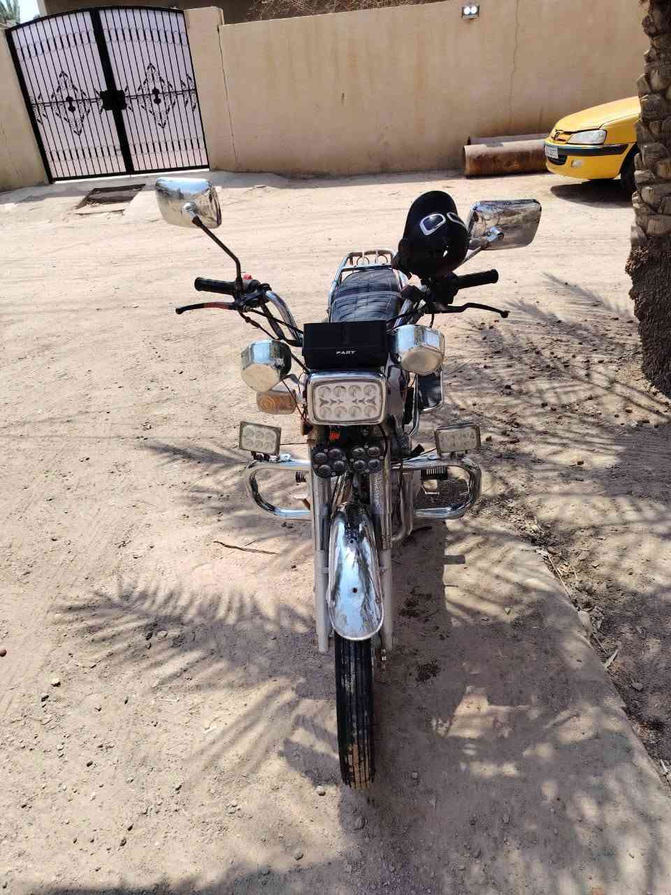 سلام عليكم بارت للبيع مديل 22اصوليه ماعوزها برغي كهربائياته كامله السعر خاص  مكان سوق الشيوخ العكيكه للتواصل ***********
