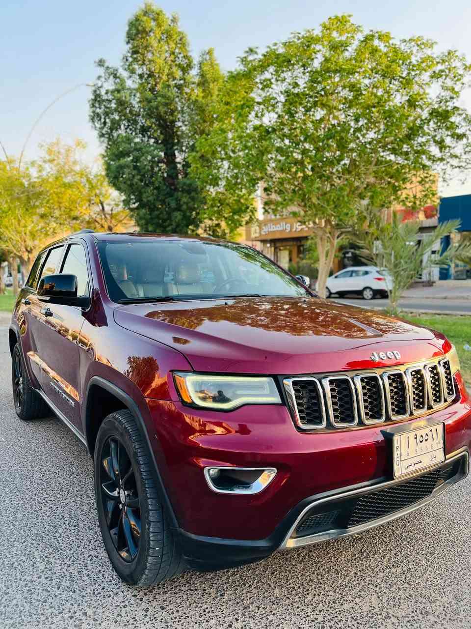 السلام عليكم جيب شيروكي لمتد فول 1/1
السيارة فول مواصفات للاخير 2018 3600v 
حادثها بنيد وجاملغ مبدل وبيبان ثنين كلير فقط 
بنراما 
كشنات كهربائي 
كشنات تدفئة خلفي امامي 
قطعتين تبريد 
حساسات
مثبت سرعة 
باقي الـمتدد معروفة 
السيارة جاهزة للاخير تخم تاير حدادية خلفي امامي 
السيارة رقم بابل مكانها كربلاء 
سعر 165 وبيها مجال قليل 
***********
واتساب ***********
