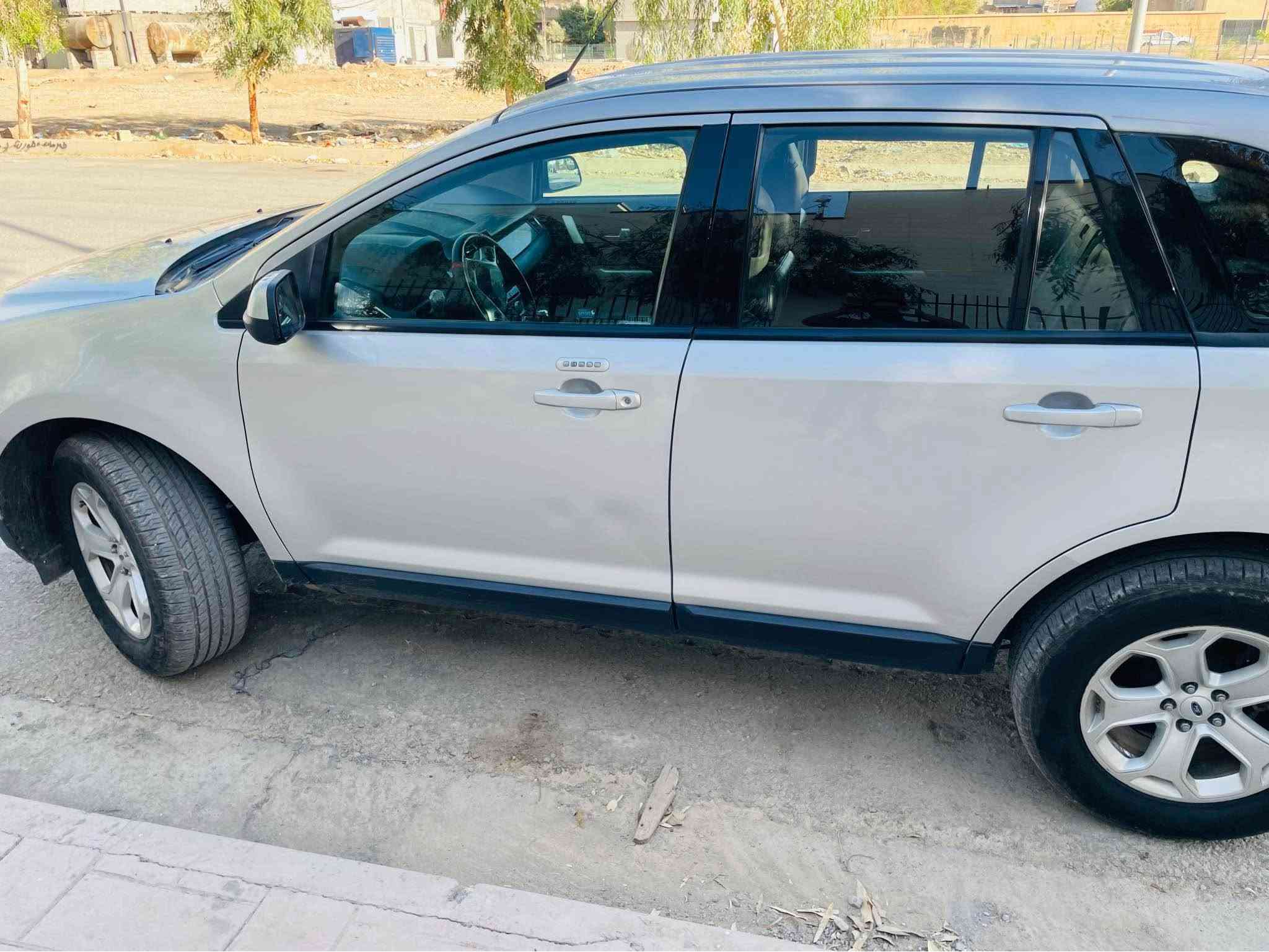 فروشتني خيرا)فورد ايدج ٢٠١٣
مواصفات sel
كوشن جلد،كوشن كارةبايي گةرم
شاشة گةورة
٣شاشة
كودي دةرگا 
ئاوينة لايت-
سةنةوي تا٢٠٢٩ نوية
مةكينةي نةكراوةتةوة هةموو شتيكي بةشةرت،تنها يةك بست بوياغي هةية ناودوسةي ايرباك بةشةرت هةمووگياني بةشةرت،٤سويج بيلادي لةگةل___116__وةرةقة و مةجالكةم ----هةولير-رةقةم موبايل--*********** أربيل, العراق
