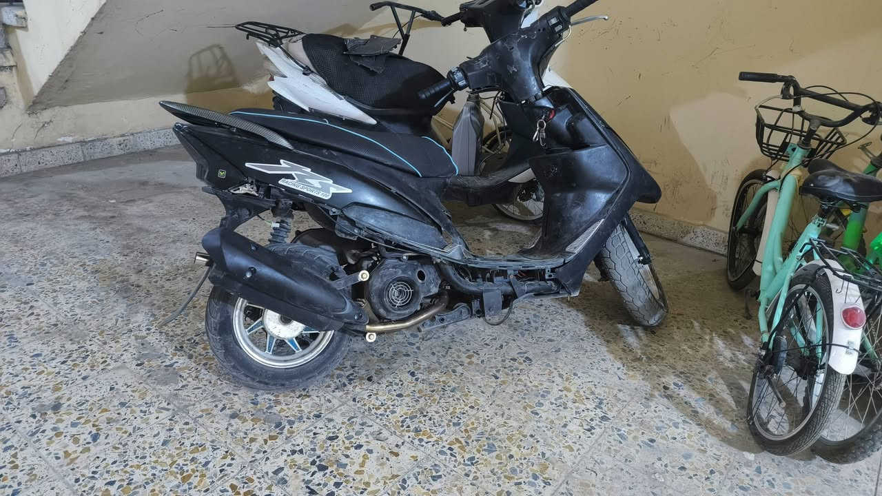 سلام عليكم ماكس عدلة دراجة خير من الله مكينة ناعمة بس نقوص بسيطة سبايدر و الاشاير دراجة كلة كاملة نص نكرة دراجة رايدهة ب 380وبيهة مجال ***********9
