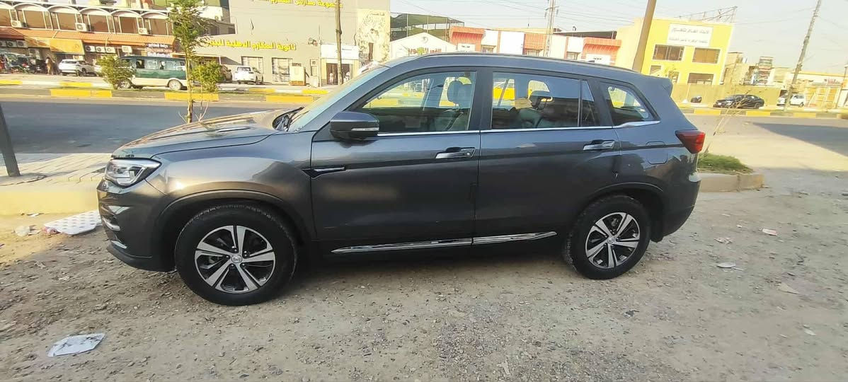 شانجان cs75  موديل 2020 سنوية ل31 فور ويل ماشية115 اربعه كامرات كشنات تبريد ثلاجه داخليه كراسي كهرباء سياره كلش حلوه وبيه هواي مواصفات وصدره امامي وخلفي كله جديد  كير ومحرك كفاله بيه باب السايق صبغ وبارد الباب خلف السايق أثر طخه مبينه فقط سياره  تاخذه سونار سعره 18مليون مكان السياره بغداد  تحويل ثاني يوم ***********

