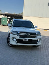 لاندكروزر GXR • V8 4.6 • بدون صبغ