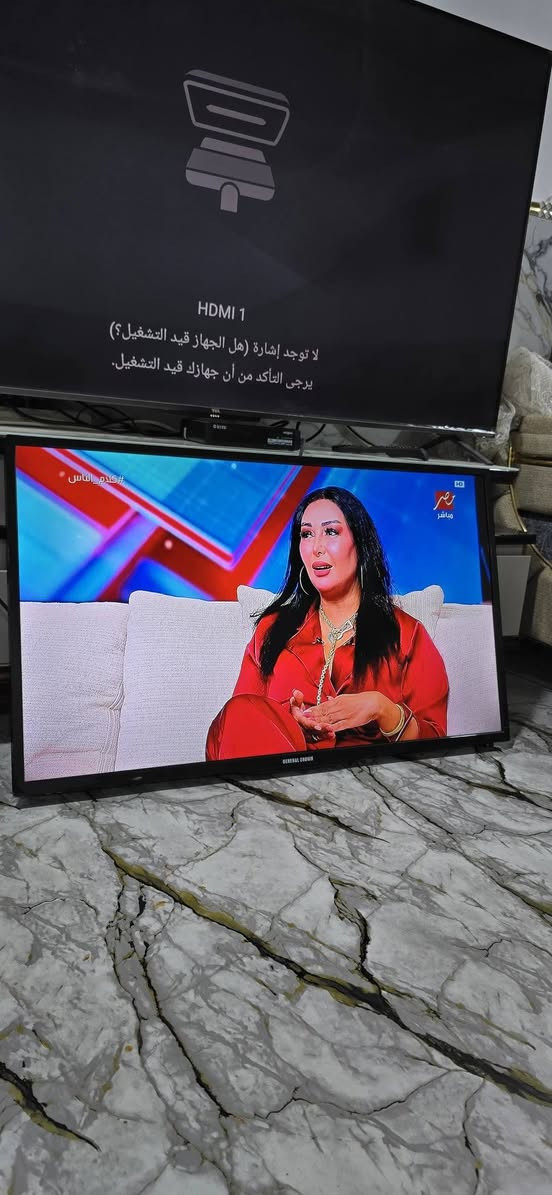 شاشه حجم 43 سمارت نت كفاله من التصليح تحتاج تحديث يوتيوب متوقف السعر 200 الف *********** البصرة, العراق
