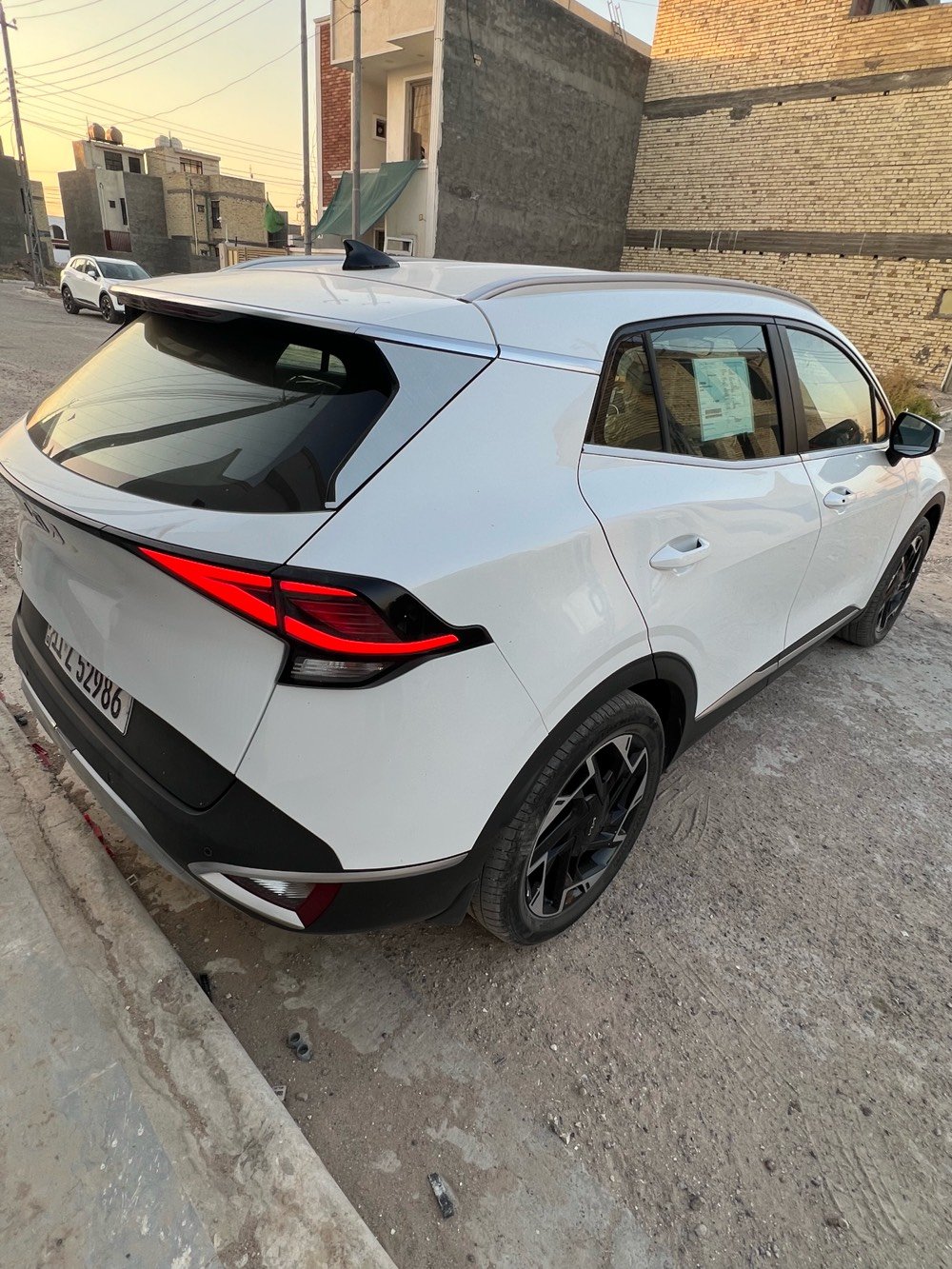 كيا سبورتج 2025 خليجي على وضع الوكاله للبيع حجم المحرك
2000 رقم بغداد بااسمي ماشيه 22 الف
السعر المطلوب 224 ورقه وبيها مجال بسيط
المواصفات
كشنات كهرباء عدد 2
بصمه دخول وتشغيل
حساس مطر امامي
شفتات ستيرن
هاندبريك كهرباء
اوتوهولد
مود درايف 4 تحكمات
تدفئة كشنات وتدفئه ستيرن
تبريد شاشه
رادار جانبي
صندوك كهرباء
وباقي المواصفات المعروفه
للتواصل على الرقم : *********** ابو احمد
مكان السياره : بغداد / الدوره