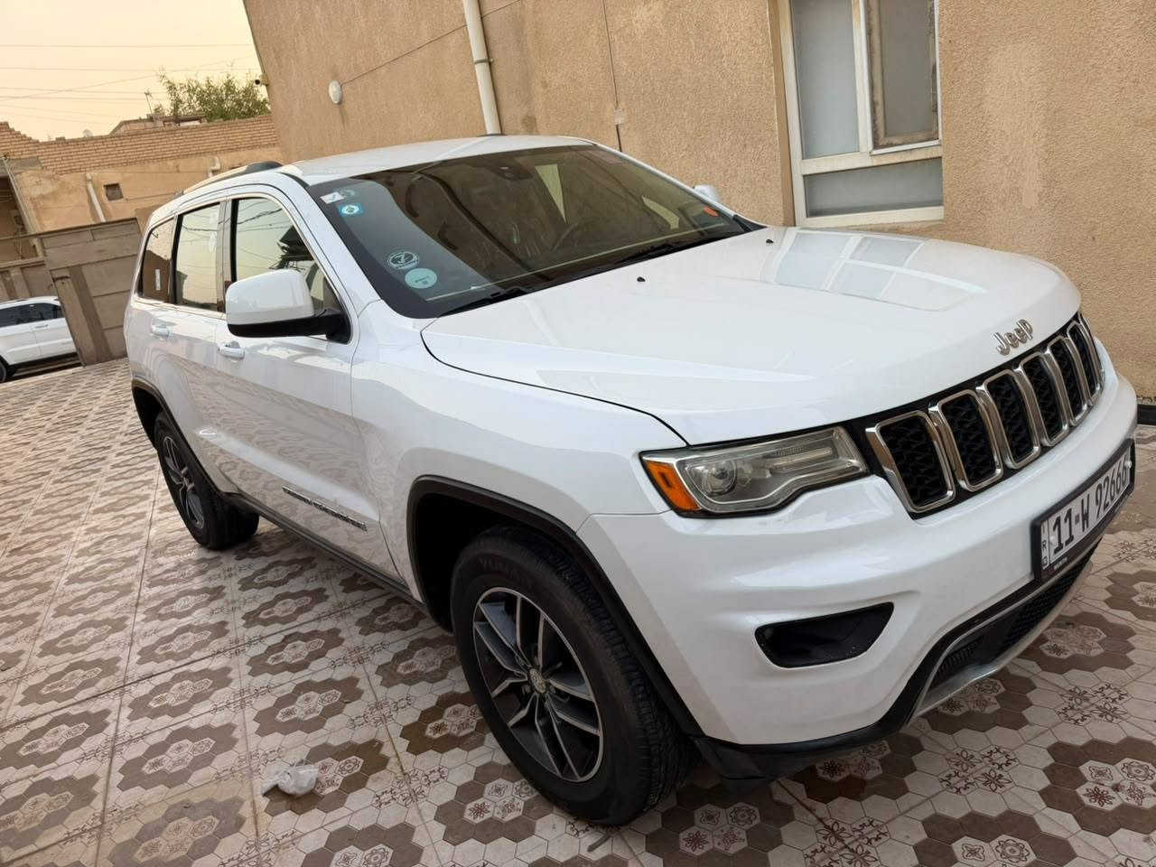 السلام عليكم مكلف بالنشر
للبيع فقط 
جيب لاريدو 
jeeb
موديل 2017  اصل اصل رقم نكليزي بسمي هزه جديده سنويه جديده  تو ويل مشروع وطني 
وارد 🌻امريكي السعر 185 $ وبيه مجال قليل 
سونار مرفق لكم في المنشور 
سياره جاهزه من كلشي 
مكاني ذي قار 
الاستفسار اكثر الاتصال على الرقم ***********
