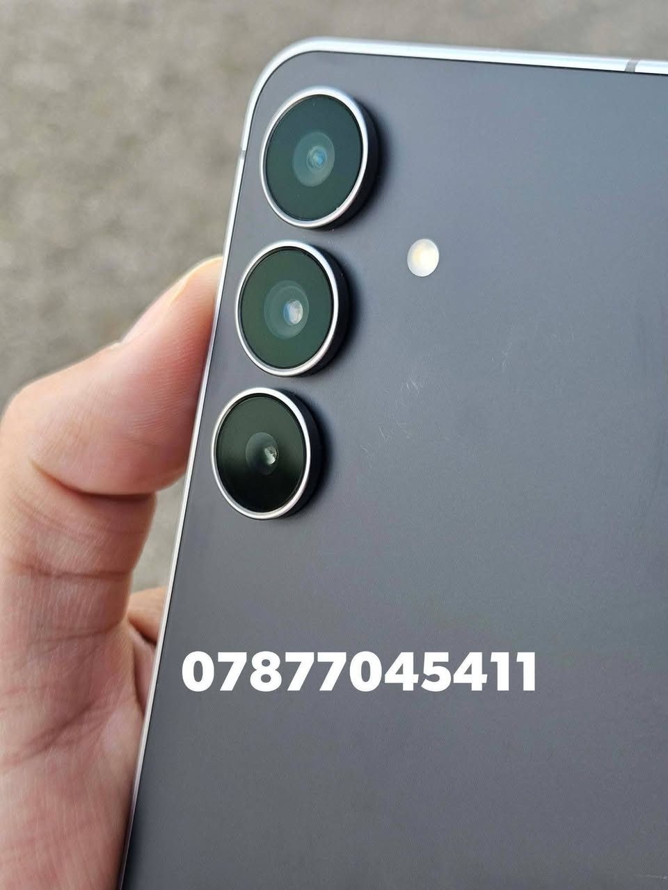 S 25  FE -  256 GB       سامسونج
شرق اوسط دبل شريحه 

مكفول من فتح وصيانه 

نظافة 💯 ب 💯  

مكاني بابل توصيل ماكو 

سعره 650 

اتصال فقط ما موجود على نت

***********
