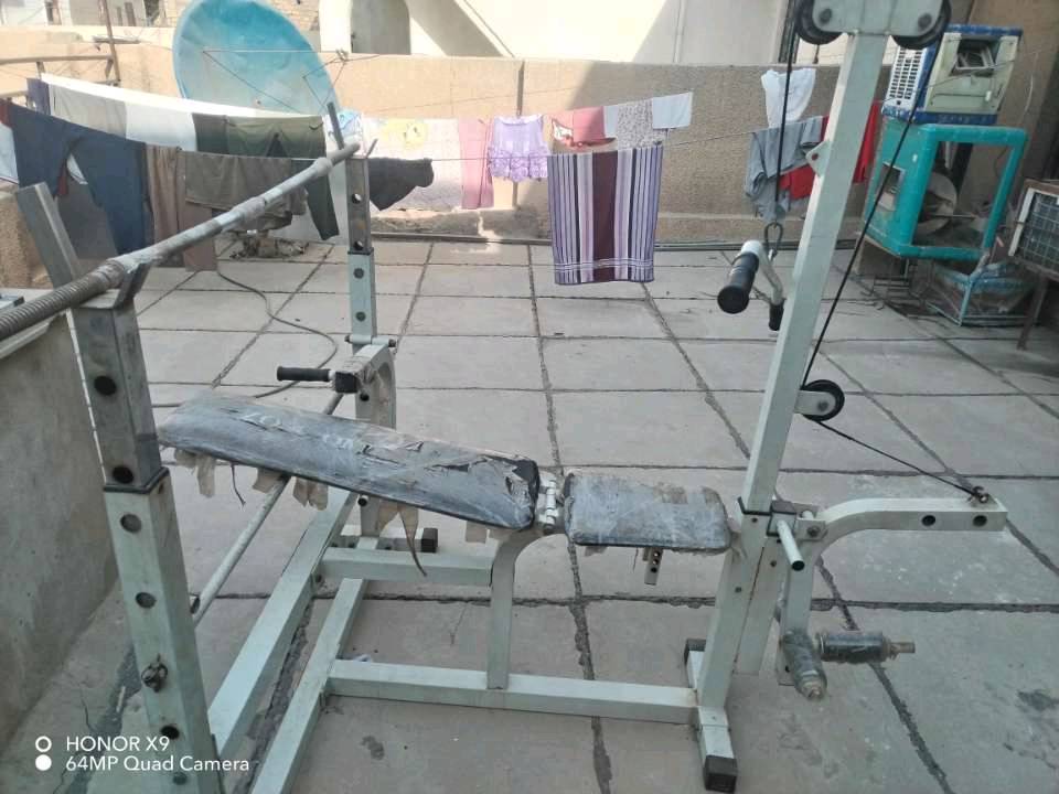السلام عليكم هذا جهاز رياضه للبيع محافظه بغداد الغاليه متعددة الاستعمال
