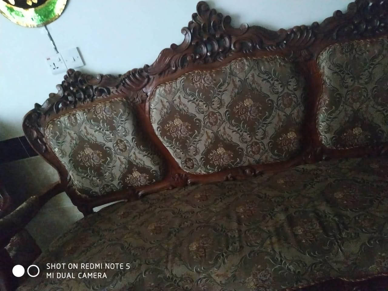 للبيع تخم قنفات كامل صاج اصلي انتيكا  نضيف جدا دوشمه جديده
المكان النجف الاشرف / حي المكرمه
للاستفسار مراسله الخاص او رقم واتساب ‭***********‬
