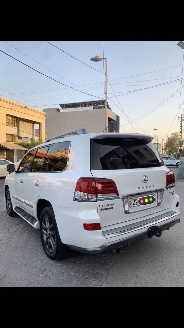 lexus Lx570 2015
کوردی /
کۆد /533# 
مواسەفات / فول
مەکینە / 5.7 کەپس
ڕۆیشتن/ 118.000km
3 شوێنی بچوکی pdr   
       ڕقم سنوی نوێ 2031
نرخ/ 41700$
ناونیشان/ هەولێر
واتساپ/
***********
***********
***********

عربی/
لێگزێز Lx570  2015
۳ مکان سغیر pdr   
محرک /v8 5.7  کبس
ماشی / ۱۱٨ الف کم
ڕقم سنوی جدید ۲۰۳۱

سعر / ٤۱۷ ورقە
عنوان/ اربیل
واتساب/
***********
***********
*********** أربيل, العراق

نص مكتوب في الصور:
- #533