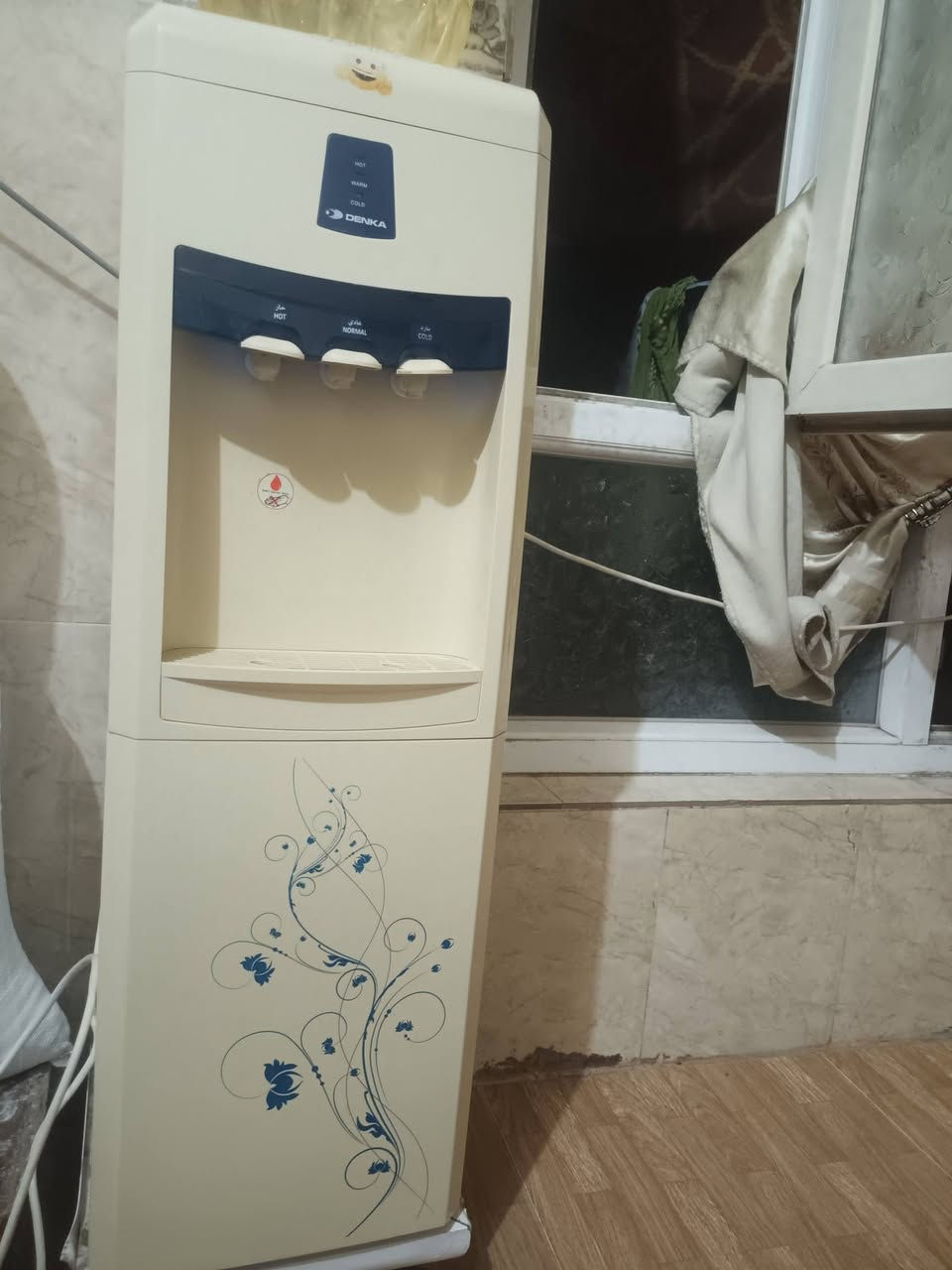 براد للبيع نضيف بشرط إتصال ***********

