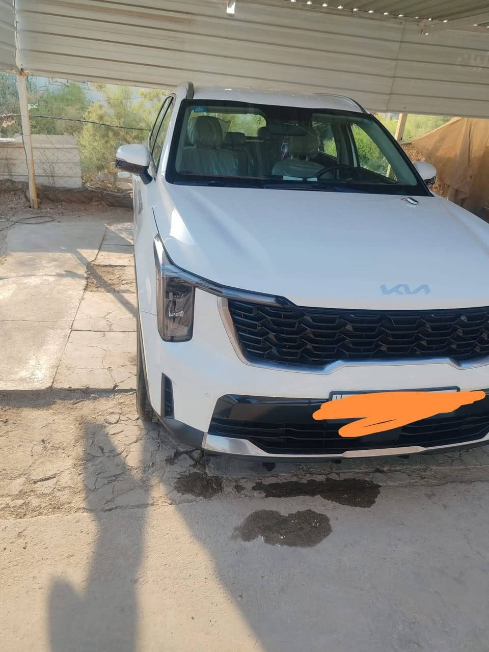 السلام عليكم سورنتو للبيع موديل 24 خليجي كفاله عامه رقمه بغداد ماشيه 47 الف السعر 285 ابيها مجال قليل رقم الهاتف ***********
