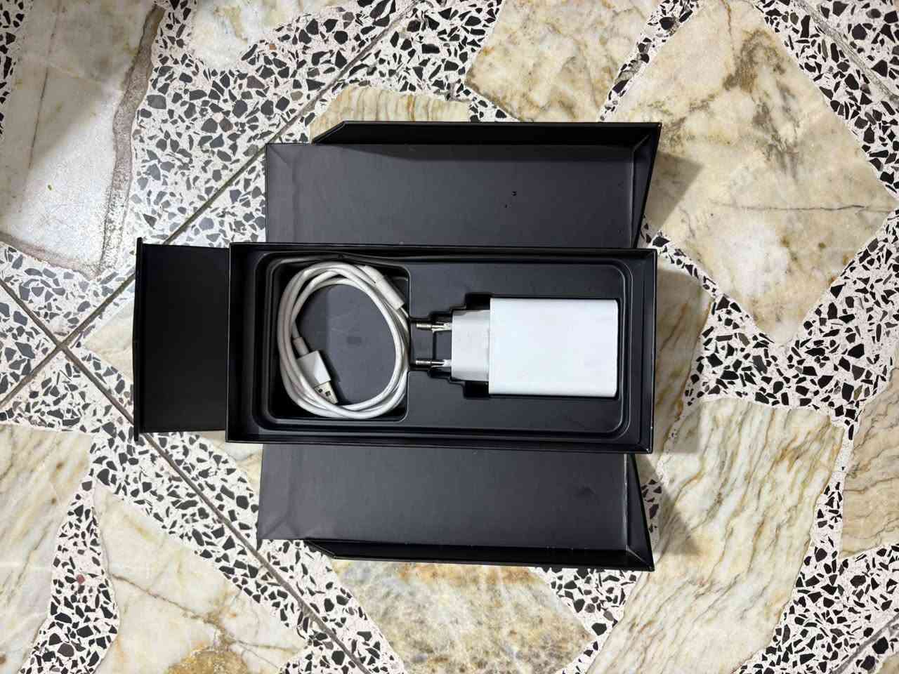 السلام عليكم شباب تليفون انفنكس جي تي 20 برو ذاكره 256 جيجا بايت معة كامل ملحقاته يشغل 120 فريم بالببجي و 144 هيرتز وبطاريه 6600 ملي امبير والتلفون مال العاب بي تيربو مال العاب طك كرتون اخو الجديد ما صار لي هواي من مشتري ومكفول كفاله عامه ما مفتوح بي اي شيء رايده250الف العنوان جميله شارع ركن الابيض للاستفسار على هذا الرقم ***********
