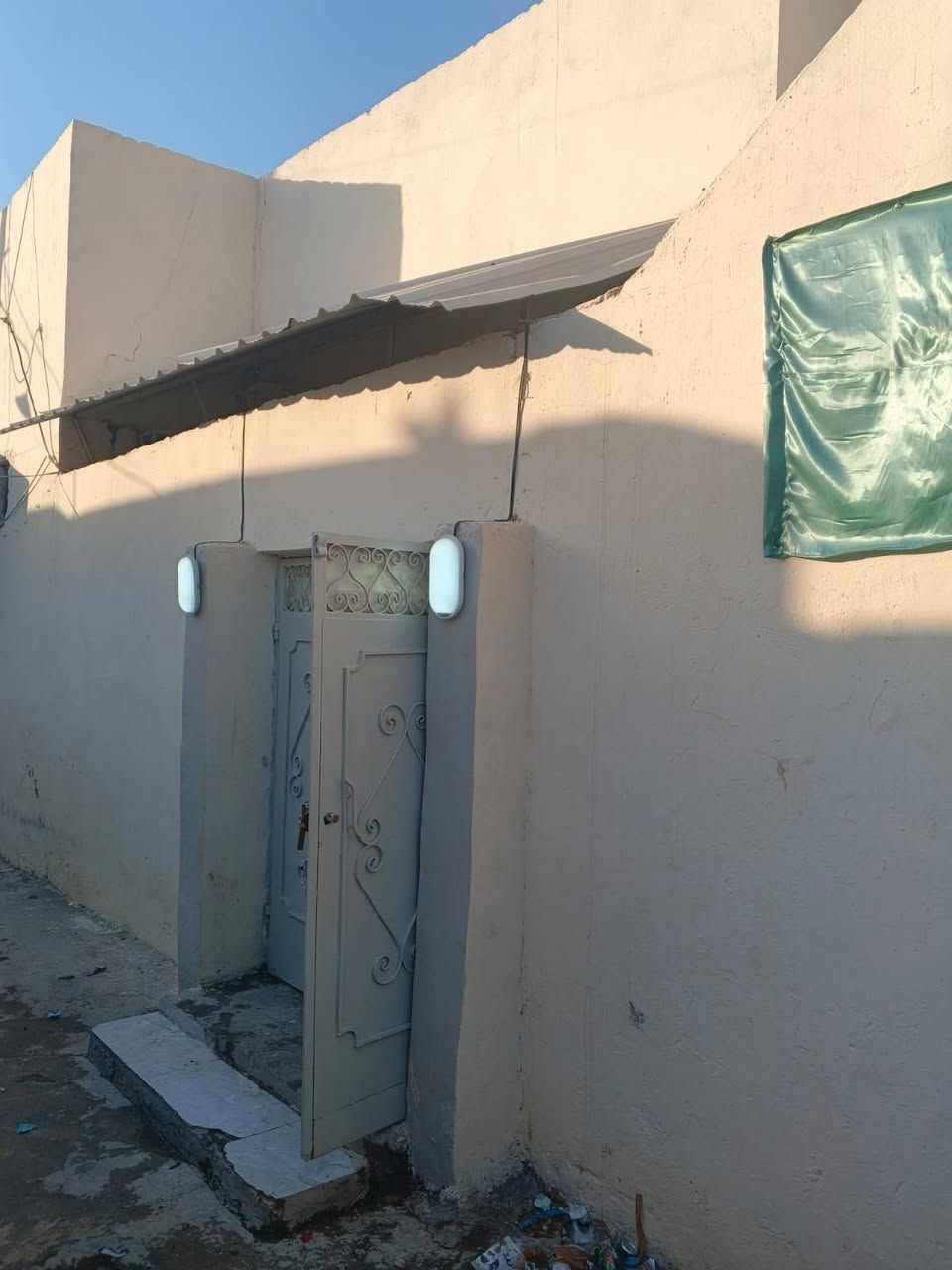 جبتلكم مشتمل بلاش
على بركه الله مشتمل للبيع طابو صرف
العنوان باب السور 
مساحه 79واقع حال 80واجهة حلوه وسعره مناسب جداااا 
للاستفسار الاتصال *********** أو مراسله خاص تابعونا تجدون كل ماهو جديد مناسب
