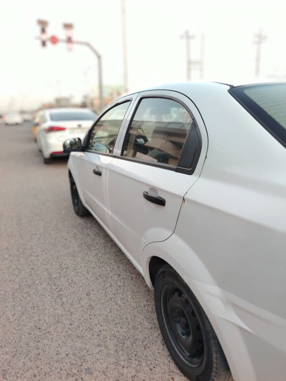 سلام عليكم شباب أفيو للبيع مديل ٢٠١٣ السياره حادثها بنيد مبل وحاملغ ولباقي كفاله كير مكينه ستوني شادهن حداديه ستوني مبدلهن تخم تاير ضفيره  جديده رقم انكليزي بسمي مداور ثاني يوم تدفه تبريد شغلات شرط  السعر ٦٥ وبيها مجال قليل استفسار *********** مامتواجد عل فيس

