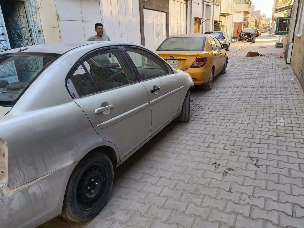 السلام عليكم
اكسنت امريكي مديل ٢٠٠٩ليبل واحد 
مثبت سرعة بلستيرن 

-رقم بغداد 

-محرك 1600

- تبريد ثلج

- تخم تاير وحداديه نضاف

-غرفتها بيجي نضيفه

-السيارة مصبوغة حزام بدون دواخل اثر جراد واضح بلصوه 

-سعرها ٨٠ ورقه او بيه مجال 

-مكانها بغداد الدورة 

-للاستفسار ***********
