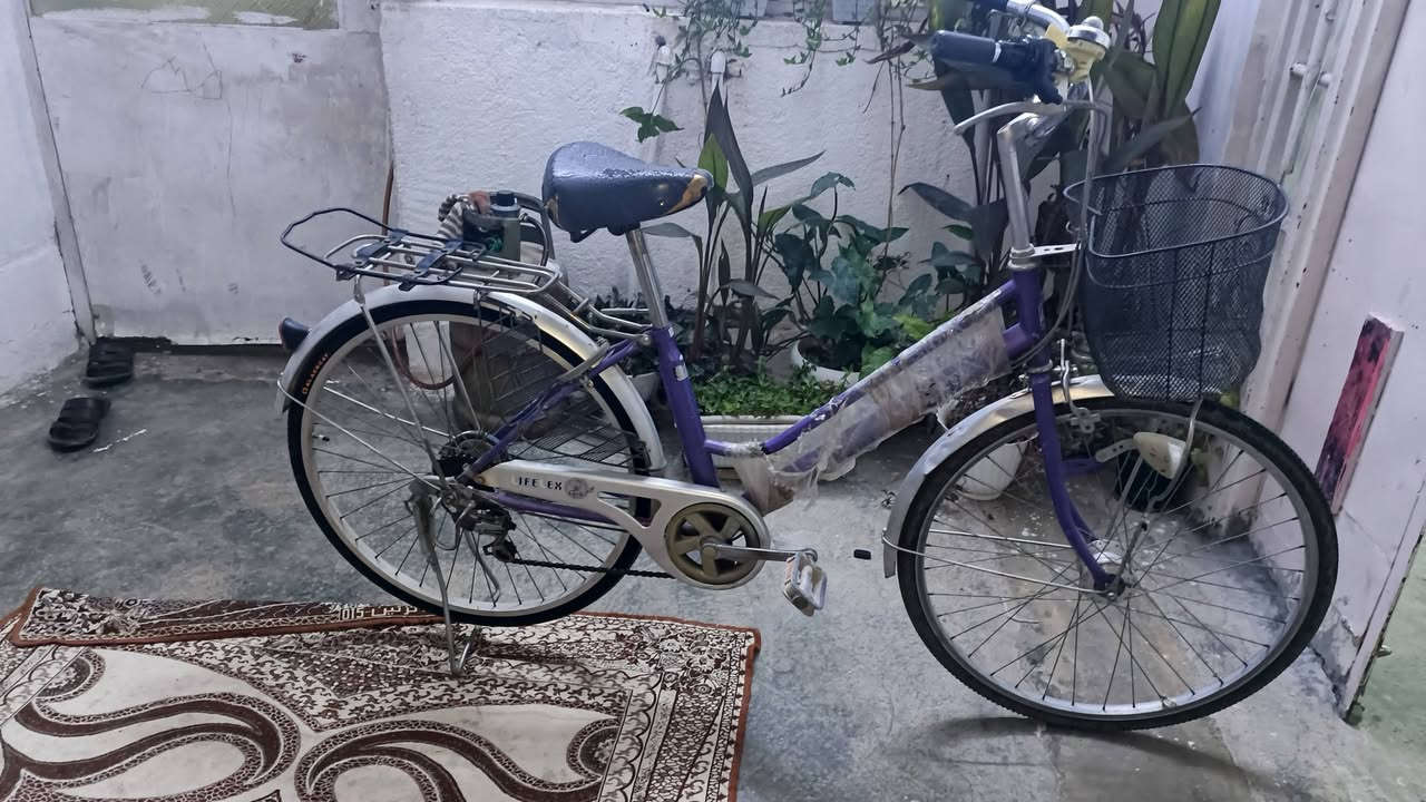 باسكل حجم, 26 كلى بلادي مامستعمل شي قليل كلشي شغال 
حساس لايت عقرب السعر 75 بي مجال قليل ***********
