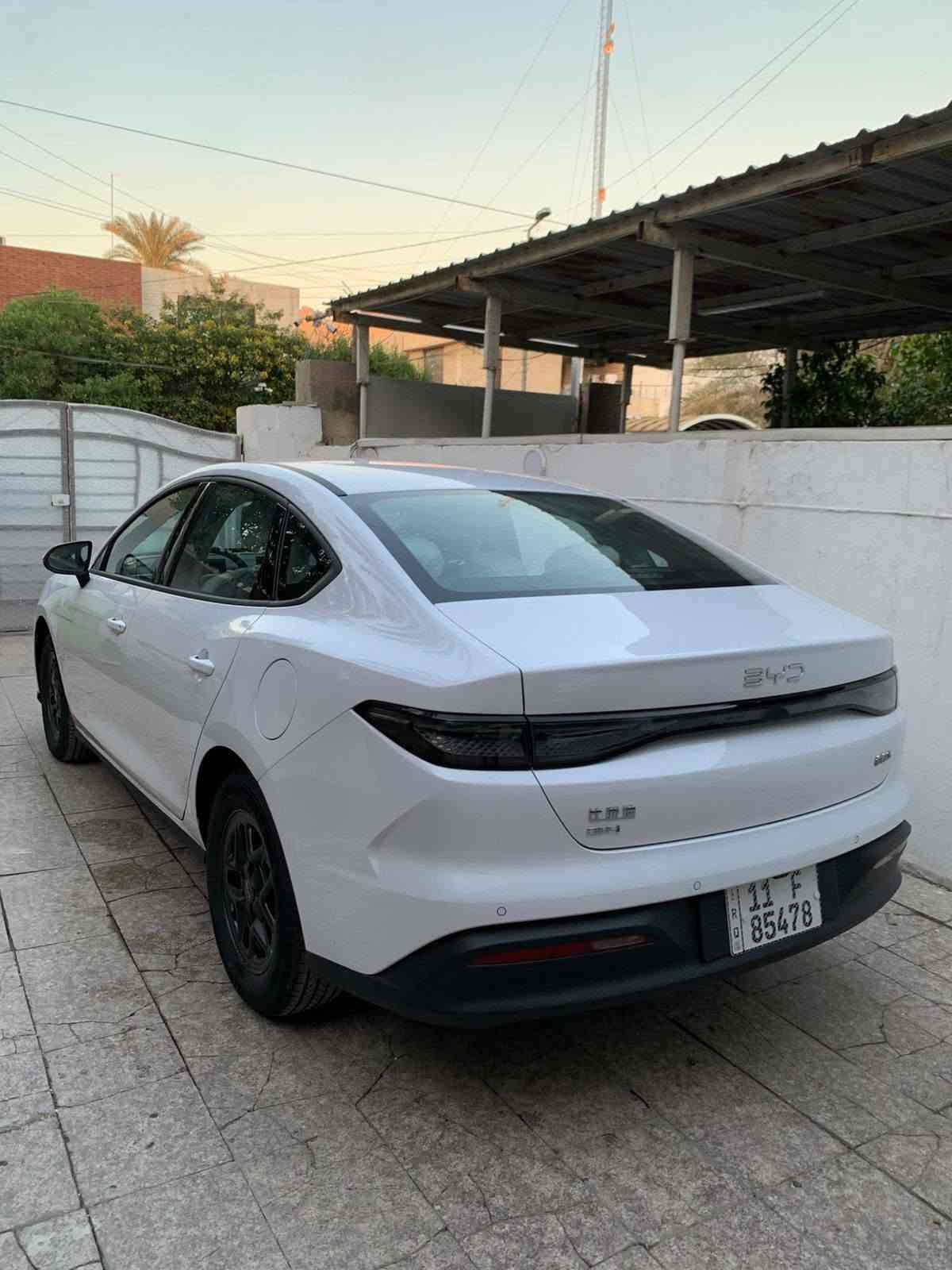 للبيع  byd سيل 5 2025 بلكن هايبرد تمشيك 2100 بلتفويله بطاريه 55  مكفوله كفاله عامه وياها كارت تشغيل وفوم وشاحنه و سبير وارضيات رزلاين وشادلها عازل مال جام حراري ماشيه 10 آلاف السعر 22 مليون مكان السياره بغداد للاستفسار ***********
