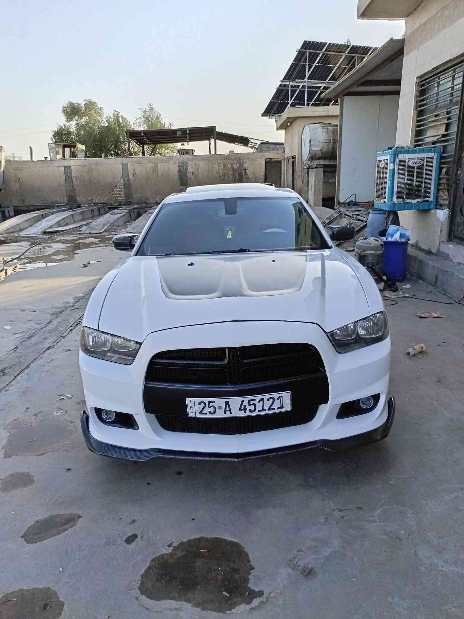 السلام عليكم جارجر 11فول 1علئ1 بيها منضومت غاز  بيها ضعف بل تور باين مكينه 3600برغي ما مفتوح بيها اكسن جديد  حداديه جديده بسمي مداور وين ما تريد سنويه ال2031هزه جديده مكاني ديوانيه ***********

