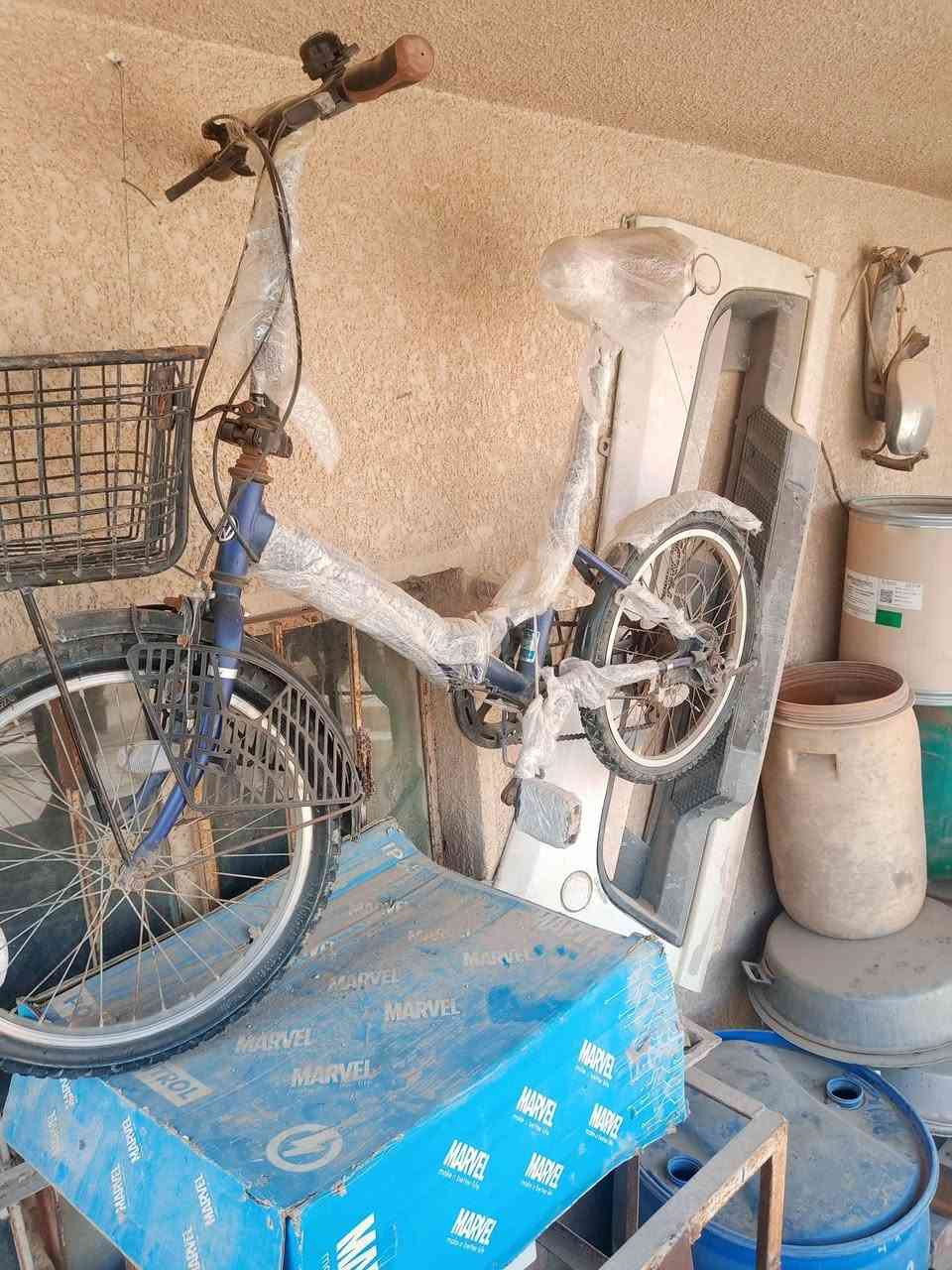 سلام عليكم بايسكل البيع نضيف حيل حيل جديد توني مشتري وضامه سعر ٨٠ وبي مجال مستعجل على البيع حجم ٢٠. شبابي 
***********
