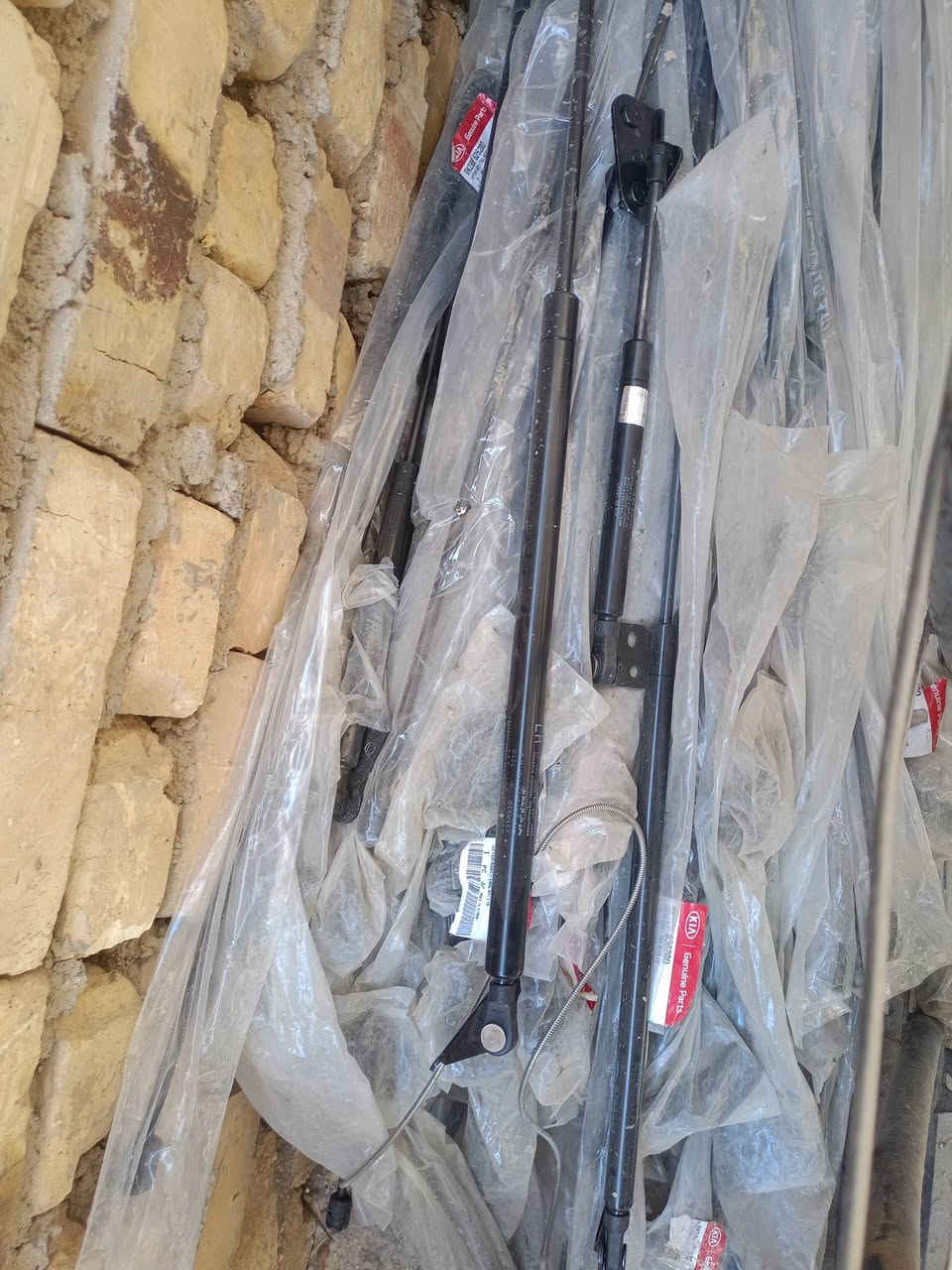 جكات بنيد وجنطه  شركه كيا  للبيع 40زوج وزوج مري ستاركس للبيع مكان حله للاستفسار *********** أو خاص
