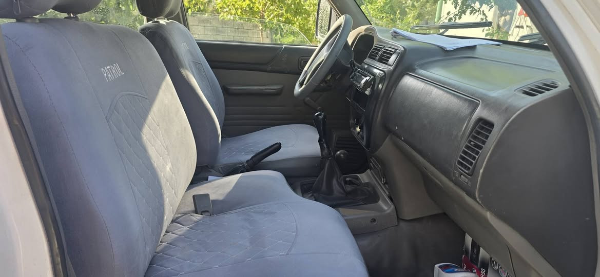 نیسان پەترۆل
2001
4 X 4 دەبڵ ئەکسل
تەبریدی زۆر ساردە
چوارتایەی شاخاوی
مەکینەی زۆرپاکە
کۆمەڵێ مەسرەفی چاکم تێداکردوە
لەسەر ساغی کامل بۆیاخ کراوە
سەنەوی تازەیە تا 2031
هەزەوبەڕاد تا 2027
مەسرەفی یەک دیناری تێدانیە
بێ شوخت و برینداری
نرخ
95 گەڵا وکەمێک مەعامەلە
*********** 
0049 171 5171518 تەنها وەتی ئەپ
سوپاسی ئەدمین
