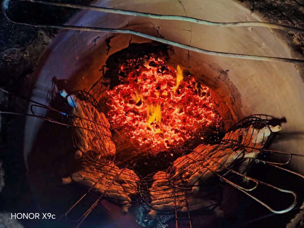 🍗 مطعم بخبرة أكثر من 49 عام - النخيل 2 🌴👑

من 1977 ولحد اليوم، نفس الجودة ونفس الطعم الأصلي اللي كبرتوا عليه.

 دجاجة  مشوية بلمعة ذهبية وتتبيلة النخيل الخاصة 🤤
مع:
✅ خبز عراقي حار
✅ كاسة مرق
✅ بطل بيبسي
✅ مقبلات وصوصات

طازج بوادي بـ 12 الف فقط
ذبح فرش يوم بيوم بـ 17 الف فقط

لأن 49 سنة خبرة تعني نعرف شلون نرضيكم ❤️

مع النخيل لا تفكر ولا تحتار

للحجز والاستفسار راسلنا او اتصل بنا 
*********** - *********** - ***********

🛵 التوصيل 1000 د.ع - الرمادي

📍 الرمادي - سدة البعلوان - اول بناية قرب جسر الجزيرة
بإدارة اولاد ابو ياسر

#مطعم_وحدائق_النخيل2 #خبرة_49_عام #الرمادي

نص مكتوب في الصور:
- مطعم وحدائق النخيل 2
- دجاج طازج بوادي
- خبز ⩗ كاسة مرق ⩗ بطل بيبيسي ⩗ مقبلات
- توصيل: ٠٧٨٤٤٤٤٤٢٣
- خدمة التوصيل ١٠٠٠ د.ع
- 12 ب.
- فقط / د.أ
- مطعم وحدائق النخيل 2 دجاج ذبح 17 ب.أ فقط / د.أ خبز كاسة مرق بطل بيپسي مقبلات توصيل: ٠٧٨٤٤٤٤٤٢٣ خدمة التوصيل ١٠٠٠ د.ع
- مطعم وحدائق النخيل 2 تاسس عام 1977 دجاج مشوي بالتنور على الحطب التوصيل مجاني لجميع مناطق الرمادي ارقام المطعم: الرمادي - سدة البعلوان - اول بناية قرب جسر الجزيرة ارقام الحجز للأعراس: *********** - *********** - *********** *********** - ***********
- HONOR X9c
- مطعم وحدائق النخيل 2 تأسس عام 1977 مقبلات درجة اولى سياحية التوصيل مجاني لجميع مناطق الرمادي ارقام المطعم: الرمادي - سدة البعلوان - اول بناية قرب جسر الجزيرة ارقام الحجز للأعراس: *********** - *********** *********** - *********** - ***********