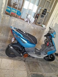 ماكس مضلع • نضيفة • طالعة من الحاوية