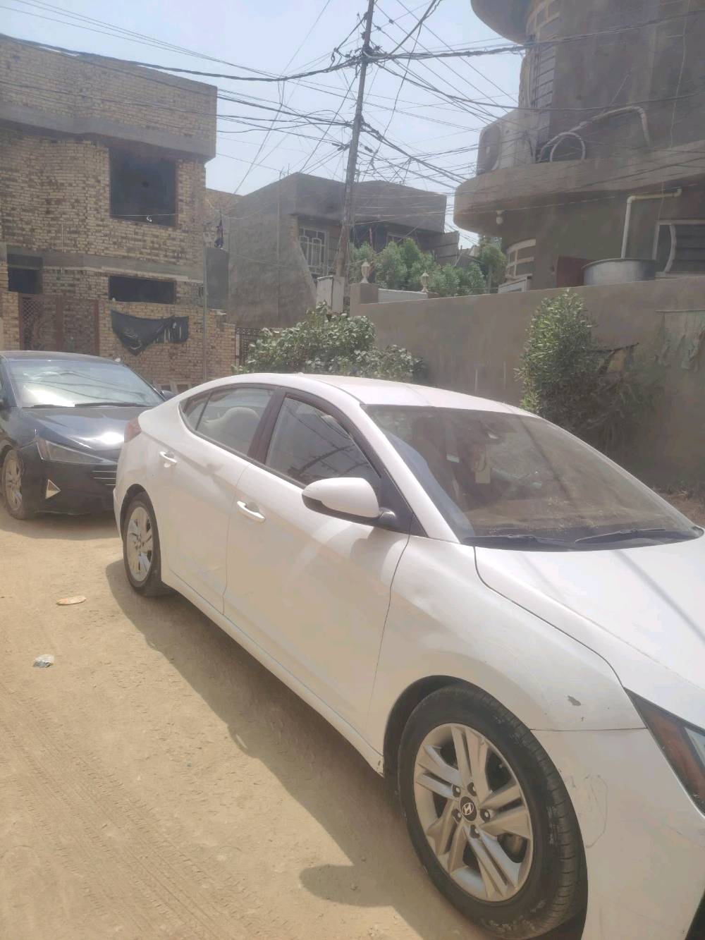 النترا ١٩ لون ابيض رقم اربيل سنويه لحد ٣١ باسمي هزه جديده السعر ٩٥ بيها مجال بسيط تواصل *********** العنوان حله باب الحسين
