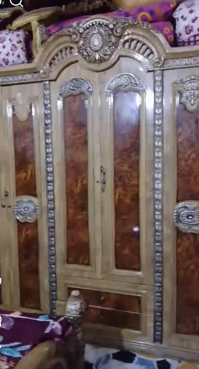 غرفه ماليزيا • نضيفه جدا • للبيع