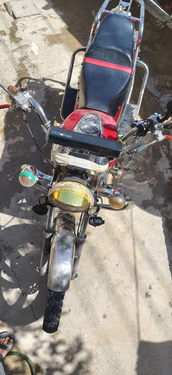 جني بلڪين   للبيع ٤٢٥  نضيفه مناقصها شي. فقط اشاير خلفيه طافيه. نگره سلف وهندر ايضاً  تشتغل  نضيفه مكاني الرازي للاتصال. ***********.    *********** موجود واتساب ايضاً
