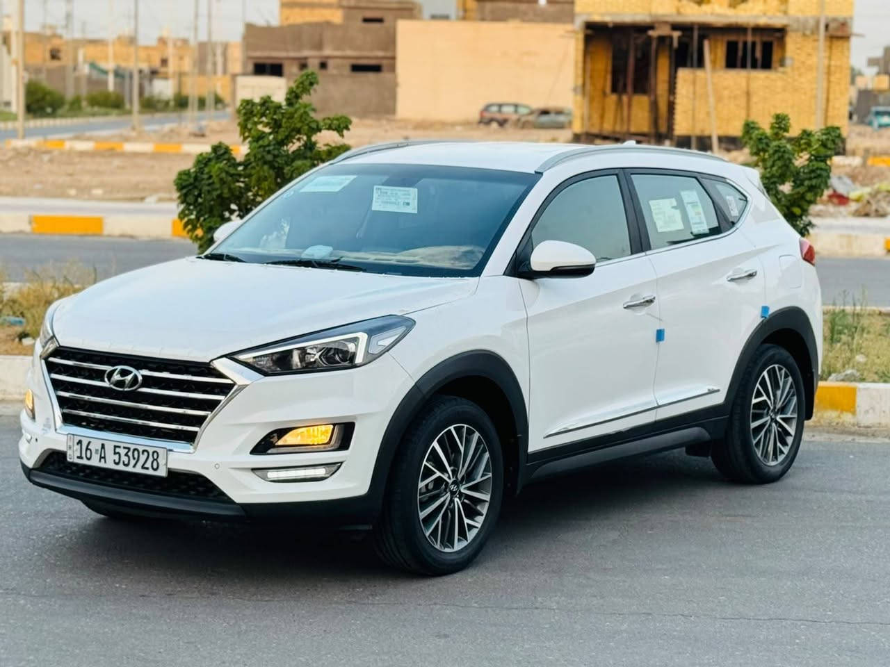 سلام عليكم توسان 2020 خليجي تبديل بنيد اصلي نفس الون بدون اي دواخل 
والباقي مكفوله حته من البارد 
رقم قادسيه رقم جديد بسمي 
فول مواصفات عده الفتحه 
بصمه تشغيل / بصمه أبواب 
كشنات جلد / كشنات كرهبائيه 
دواخل اللونين / شفط مري 
اشاير ب مري / اليت لد 
محرك 2000 دوش ما مفتوح 
المسافه المقطوعه 80 
بلاجكتوات/ ويل 
كأمره دواره / تحكم أستران 
سياره جاهزه محرك كير حداديه تبريد جاهزه الأخير 
السعر 175 وبيه مجال 
المكان ناصريه 
الاستفسار ‭***********
