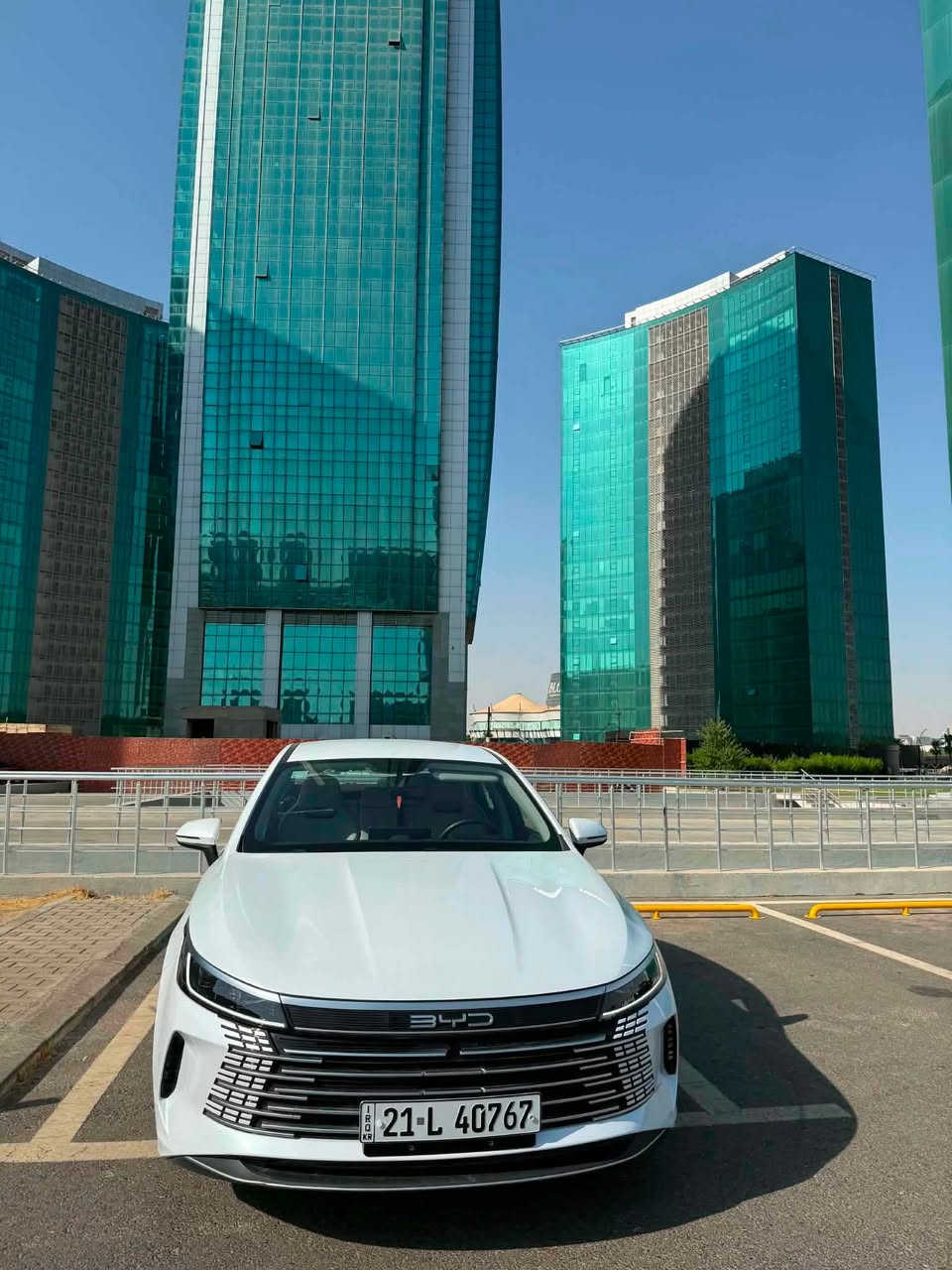 🚘 BYD destroyer 05| بۆ فرۆشتن 2025 🚘
17000km کیلۆمەتر ڕۆیشتووە

سەیارەکە زۆر جوان و خاوێنە وەک و خۆی ماوەتەوە

هیچ دەعم و پارچە بۆیاخێکی نییە

تةنها کەمیک  شوخت یان قنجێک لە سەیارەی رۆشتوو هەر هەیە 

گاعی،، حەریق، جانتای هەوا و پەنچەری لەگەڵدایە

بە یەک تانکی، تا 1200کیلۆمەتر دەڕوات

ڕەقەمی سلێمانی کراوە 

💰 نرخ138$ مةجاليكى برایانە 

ناونيشان اربيل 

***********
